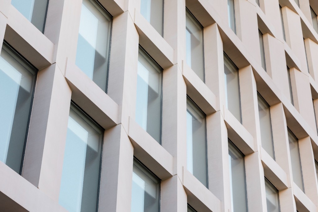 prekast cephe panel beyaz bina, modern cephe sistemi